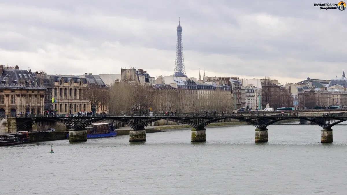 برج ایفل در پاریس پل هنر یا پل عشاق