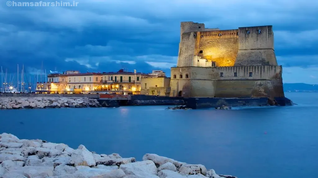 ساحل Castel dell'Ovo