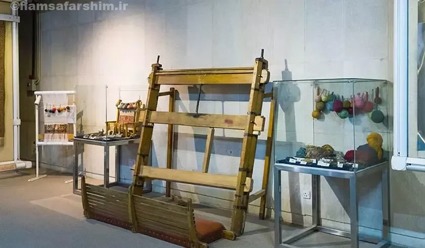 ابزار و دار قالی در موزه فرش ایران