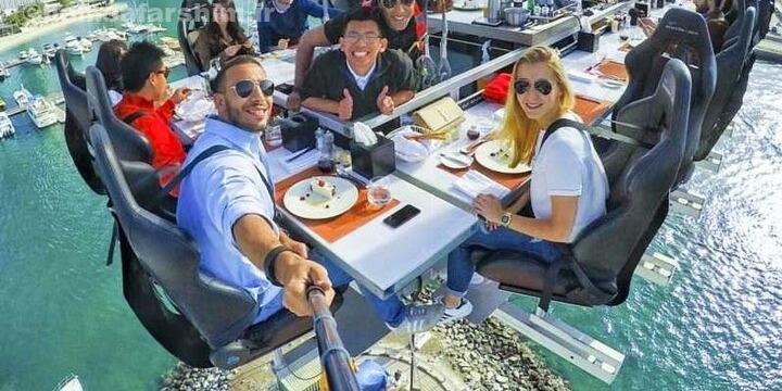 غذا در Dinner in the Sky