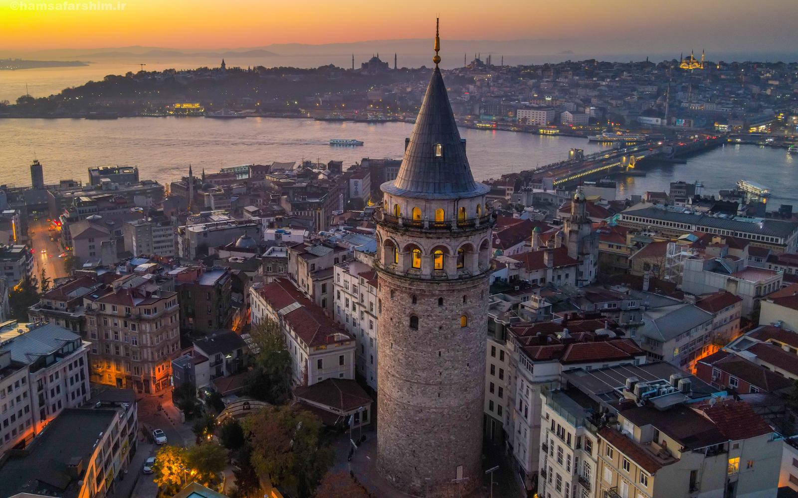 نمای غروب Galata Tower