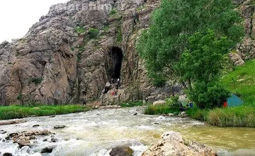 چشمه سراب نران زیبا