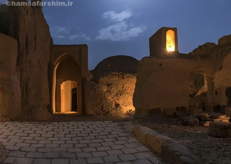 معماری روستای اصفهک در طبس