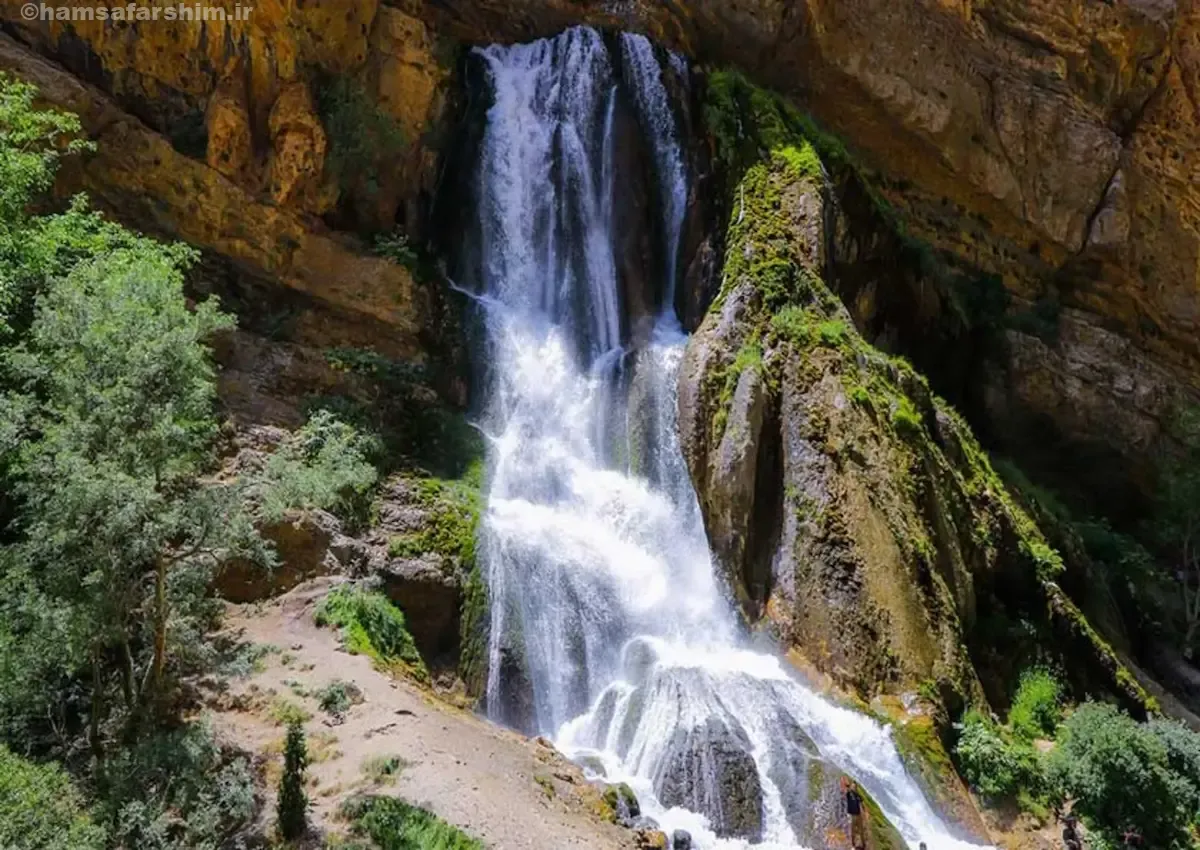 آبشار آب سفید لرستان