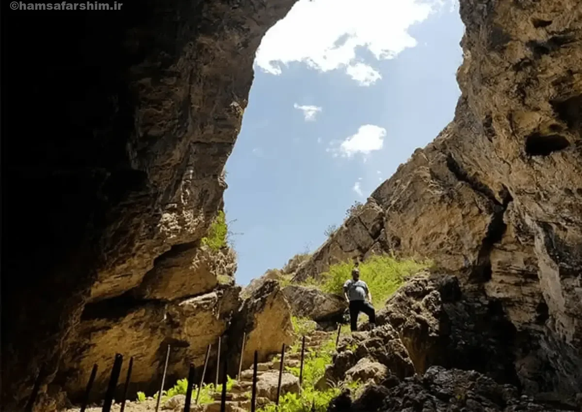 غار بورنیک فیروزکوه