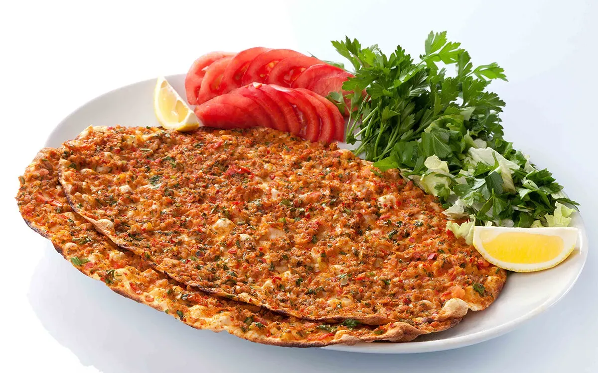 لَهمَجون (Lahmacun)