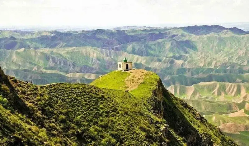 چه فصلی برای سفر به ترکمن صحرا مناسب‌تر است؟