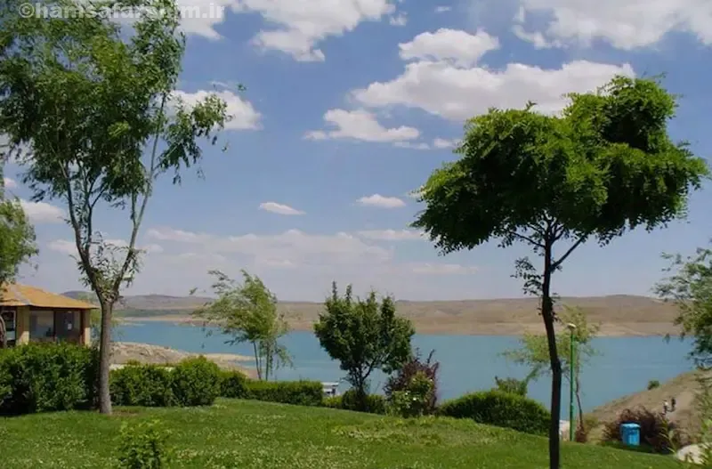 دهکده تفریحی زاینده‌رود
