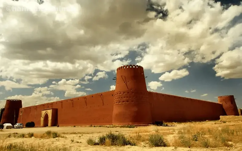ساختار و معماری بنا ارگ گوگد گلپایگان