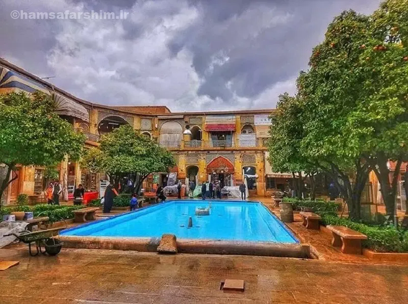 معماری سرای مشیر