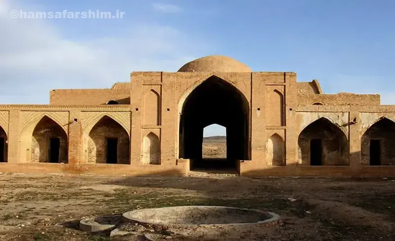 کاروانسرای سنگی آهوان و کاروانسرای صفوی