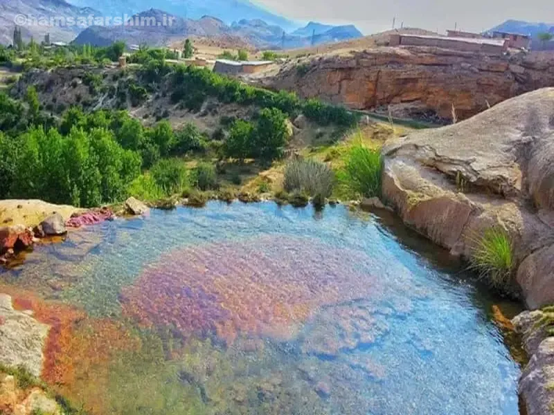 بهترین زمان سفر و جاذبه‌های اطراف آبگرم رینه لاریجان