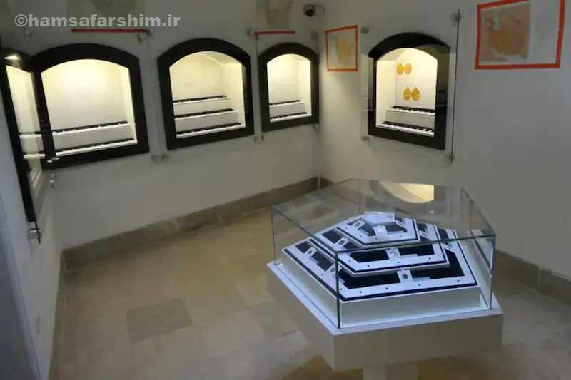 موزه مهر و سکه کومش