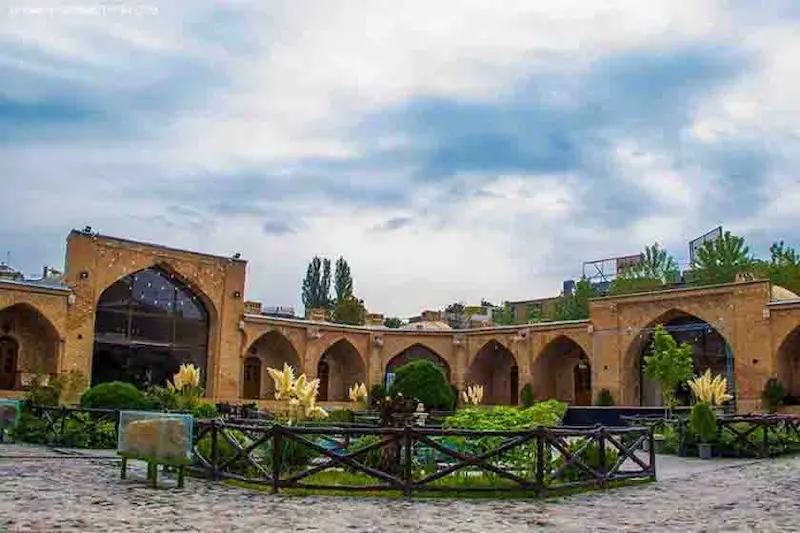 پیشینه تاریخی و دوره ساخت کاروانسرای لاسجرد