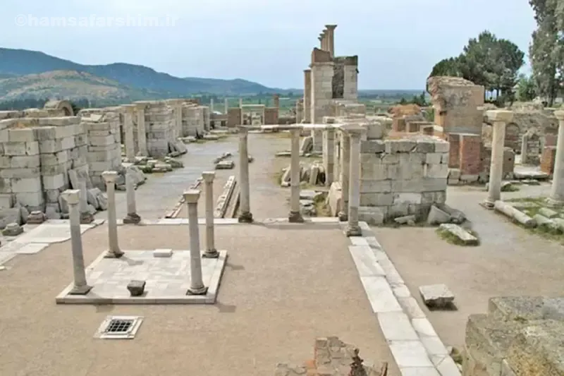 باسیلیکای سنت جان و قلعه آیاسولوک