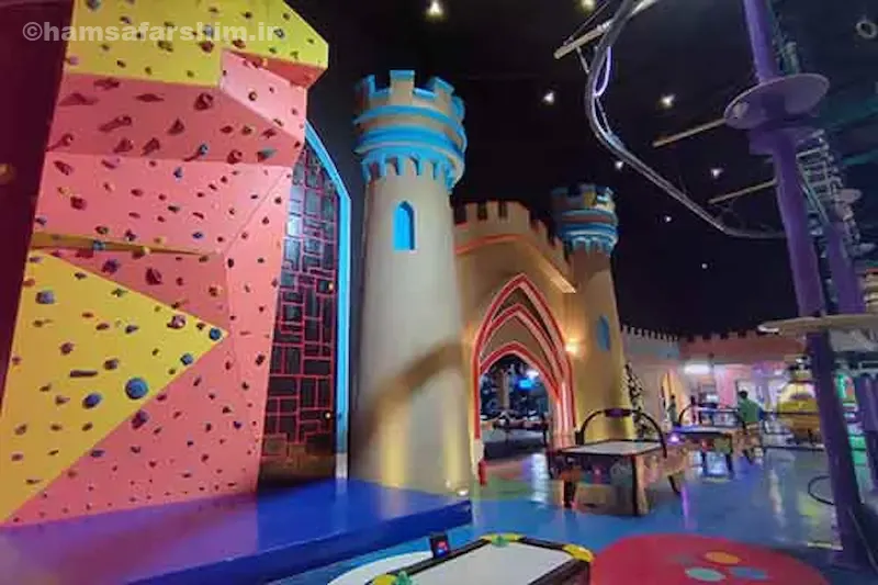 شهربازی سرپوشیده و قلعه شادی