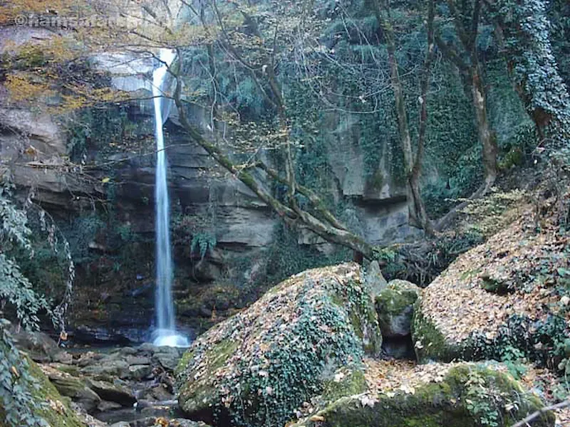 مسیر دسترسی به آبشار چالمگس