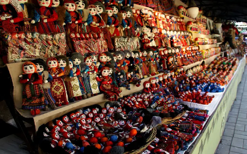 چه کالاهایی در ورنیساژ بخریم؟