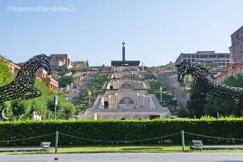 معماری موزه ماتناداران